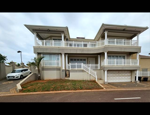 6 BEDROOM GATED ESTATE FOR SALE IN PANORAMA PARK